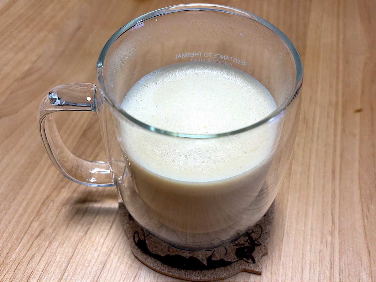 優雅な午後
茶葉と🥛があったのでロイヤルなやつです
うまい