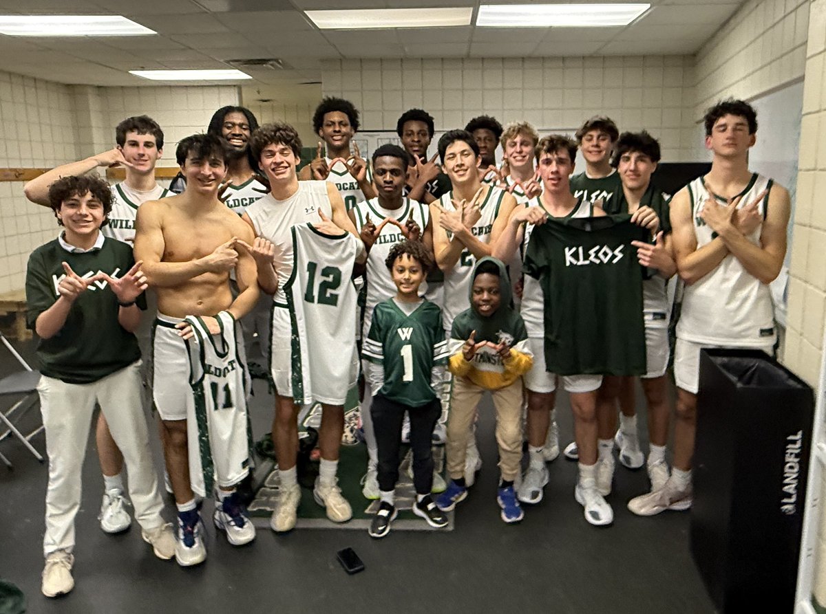 WestminsterBKB's tweet photo. What a night! The Cats recognized all 9 seniors and then took care of business on the court, defeating BT 66-26 with contributions from Christopher, Slater, Caleb, Robert, Jack, Nico and Zade. Next up: Region 6A tournament semis at Cambridge on Wednesday. #kleos #poweroftheHowell https://t.co/Oql7hkwgoA