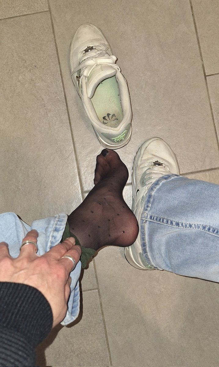 Guten Morgen 😋
Soviele Pünktchen 🤭!
Du weißt ja, auf jedes Pünktchen ein 💋.
Liebe Grüße und bis später