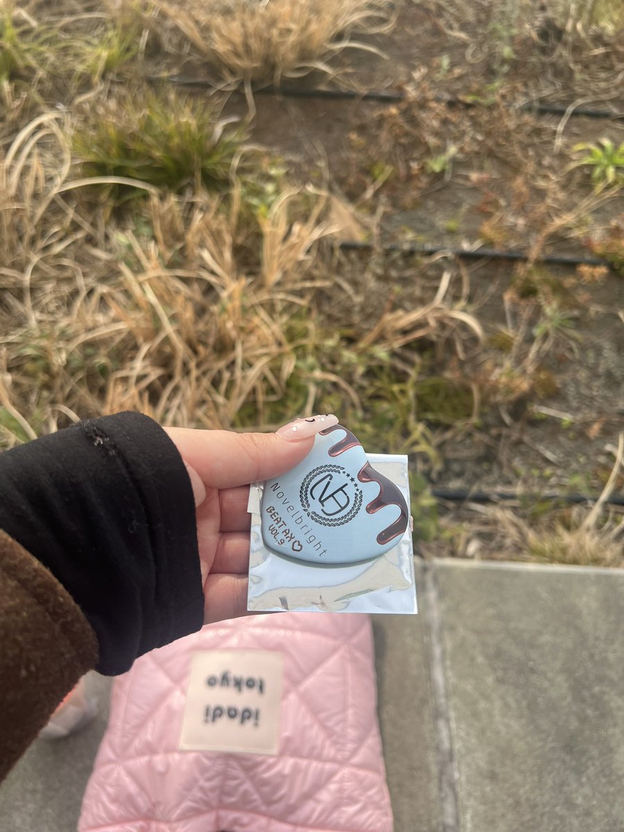 ハローウィニョティ tweet media