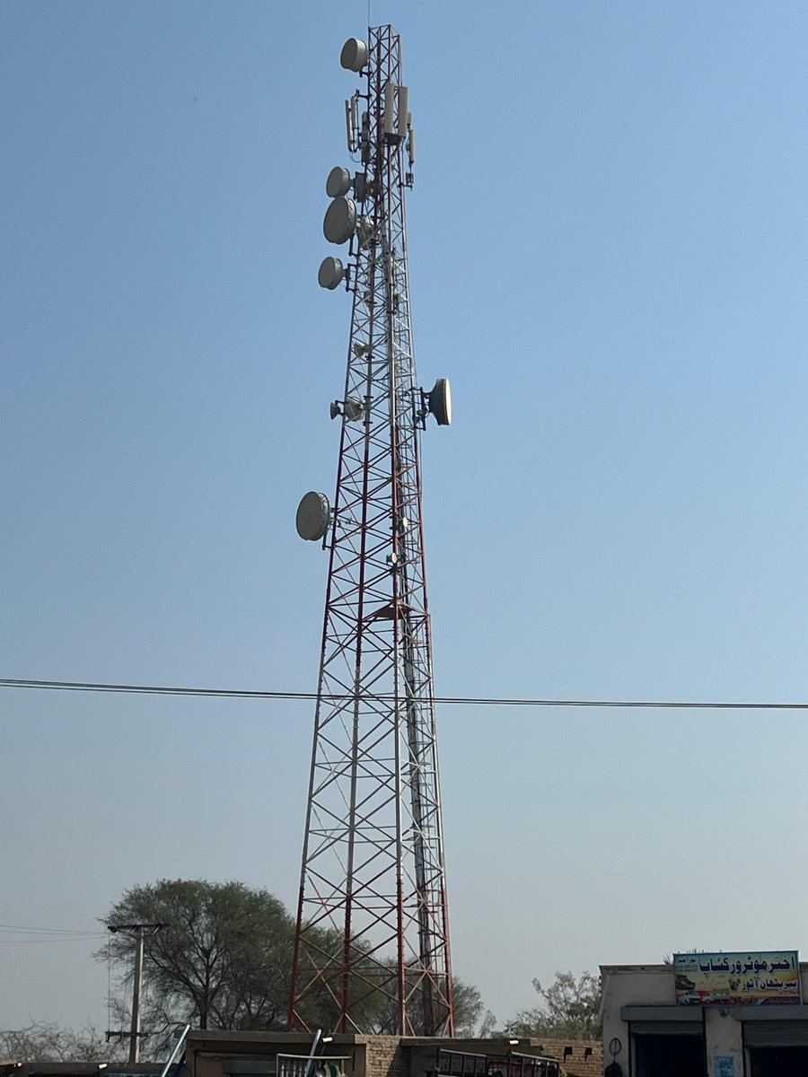 tardis_y's tweet photo. #networkTower https://t.co/APuEMHziHT