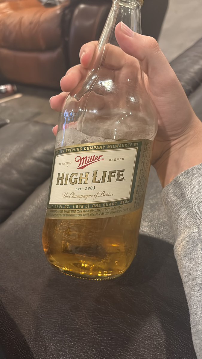 ChaseBallsDeep's tweet photo. 40s over a 12 rack? #CBTM https://t.co/bvvZj2rsNW