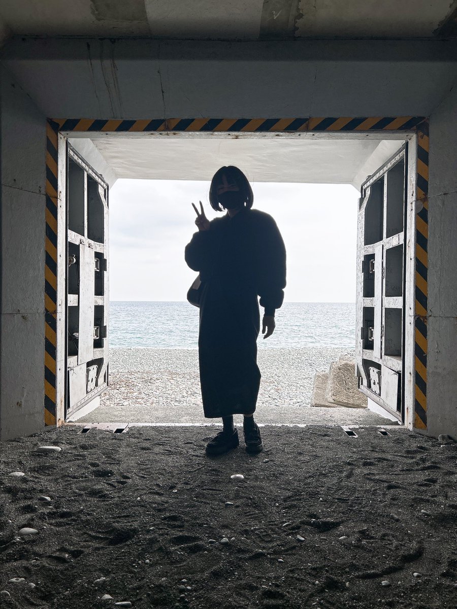 KAE_vr's tweet image. 海へと続くトンネル