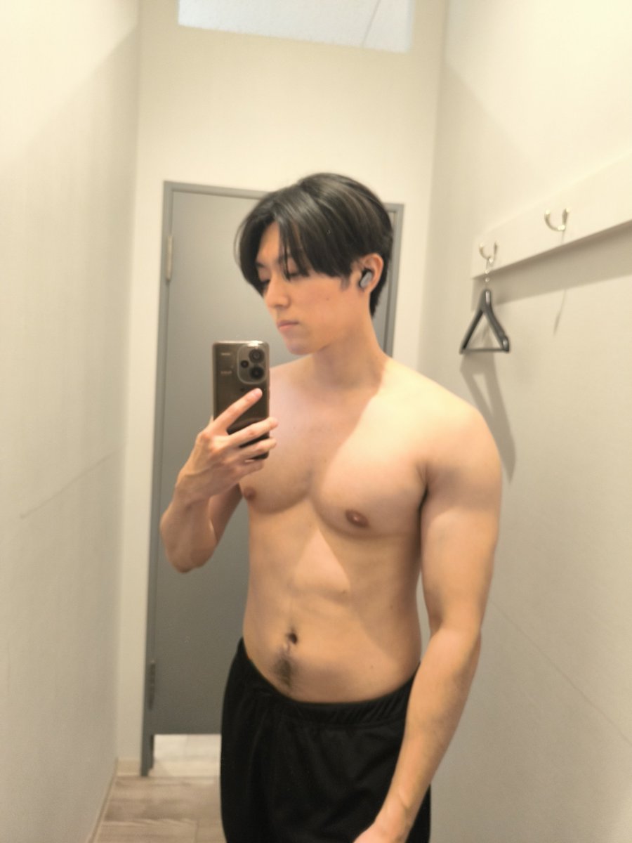 ぴろ@色筋ビルダー tweet media