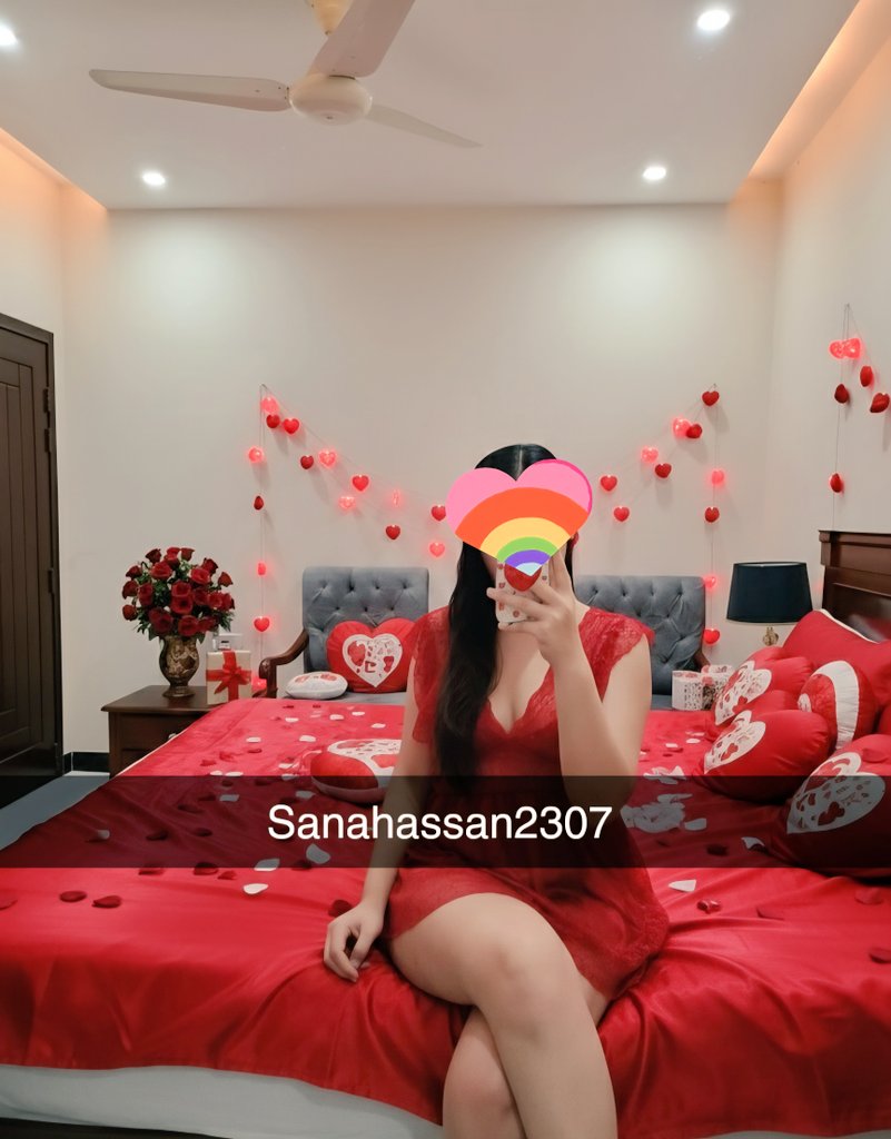 Happy Valentines Day, everyone 💗 💓 
<a href="/diva_1tabz/">Tayba Aslam</a>