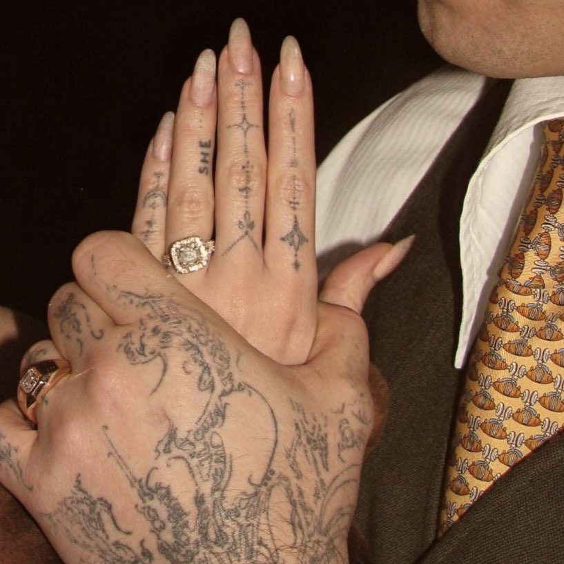 Happy Valentine's Day to them 💞