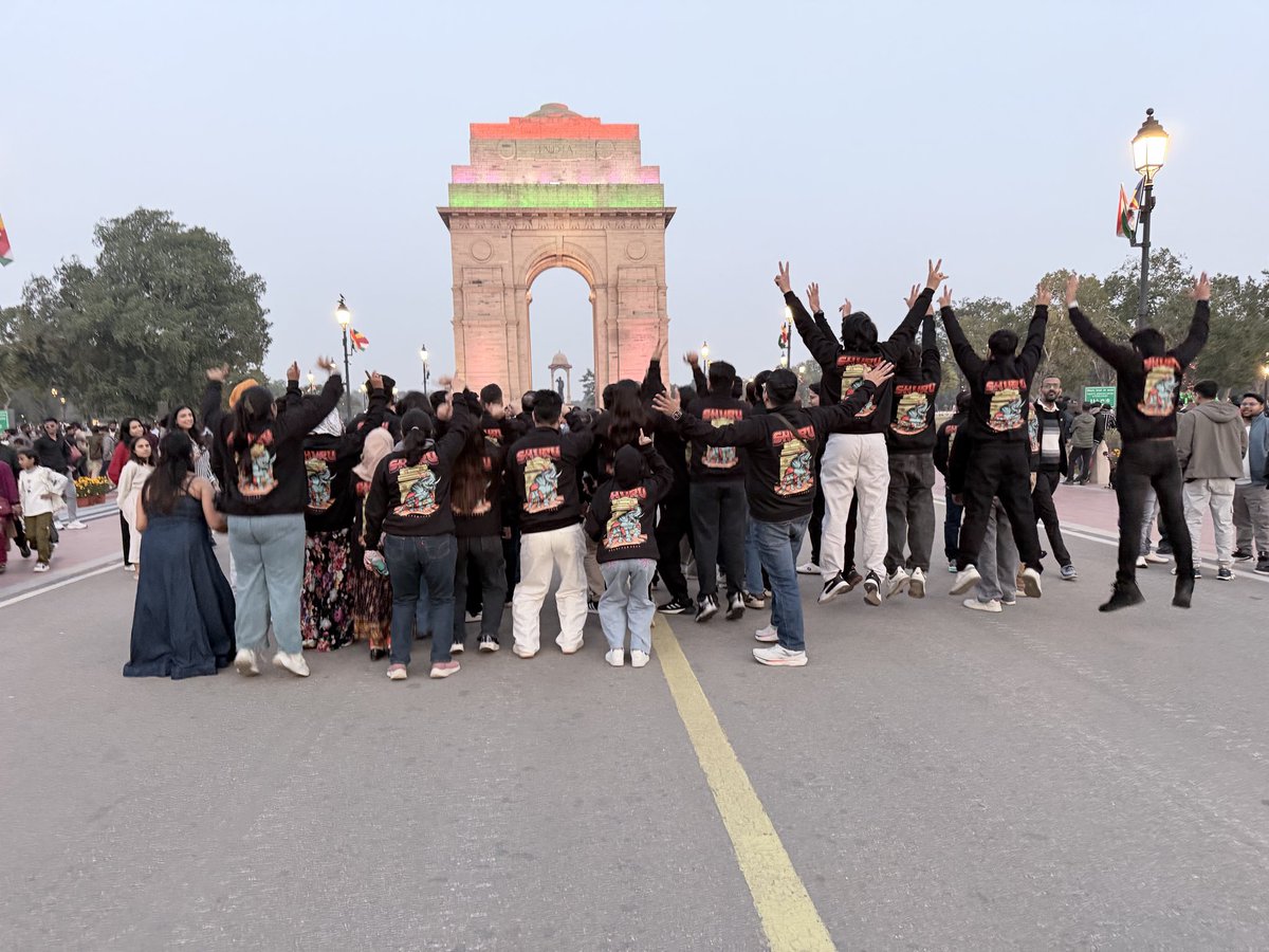 Been rarely active here lately. Have been in trenches building this solid team of AI Native engineers helping startups and enterprises across the world. Extremely grateful for this bunch and excited for the future. Here are some pics from our recent team outing. #IamShuru 

Back