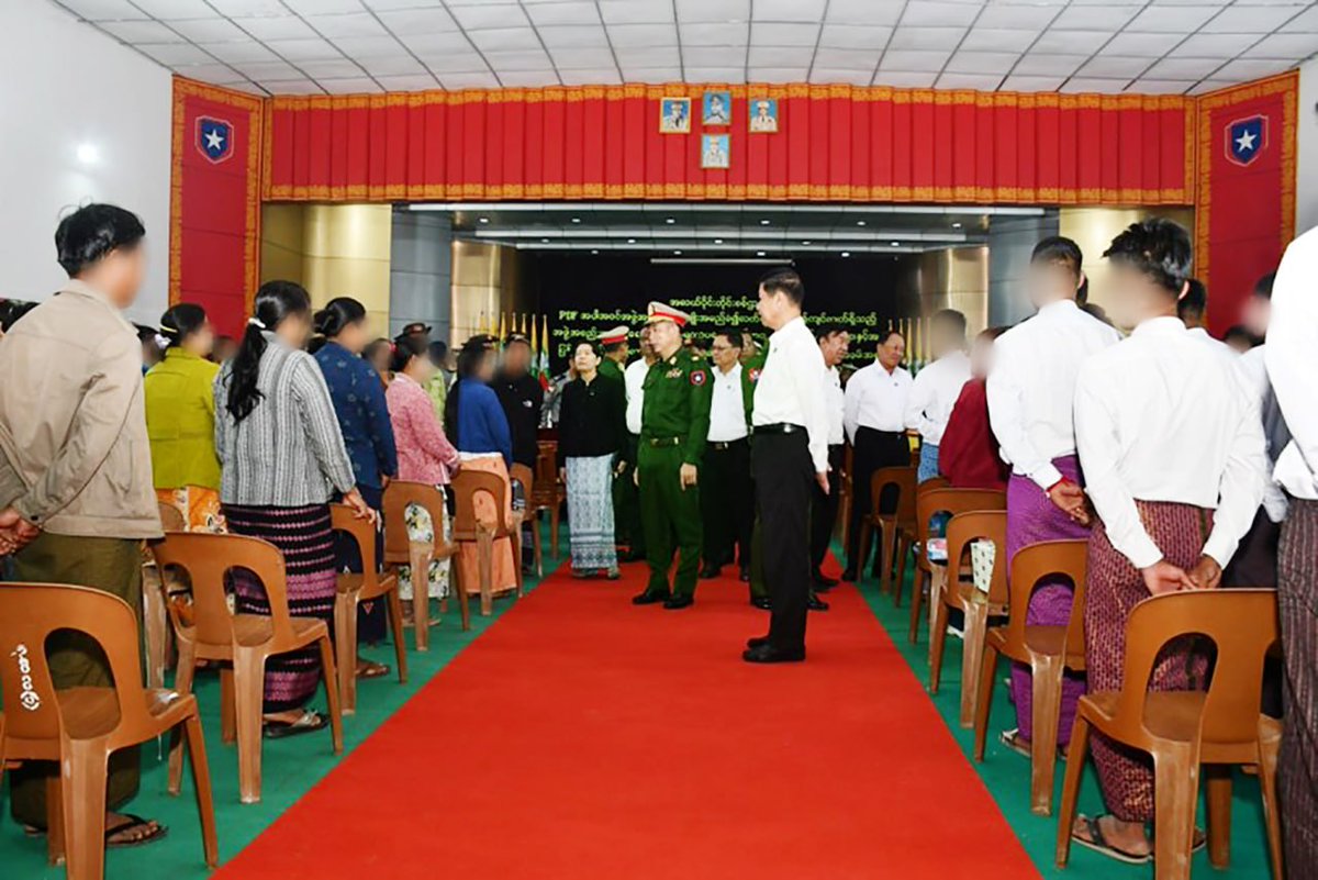 A total of 150 individuals—141 men and 9 women—from various groups, including those identifying as #PDF, who have accepted and trusted the peace processes of the #State and the #Tatmadaw, have entered the legal fold along with their weapons and ammunition.
#MyanmarFactCheck