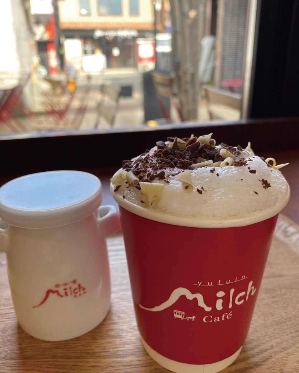 MilchYufuin's tweet photo. 🐄
〜冬季限定ホットチョコレート〜

冬には甘〜くてあたたかいホットチョコレート🍫☕️
溶かしながらでも◎
そのままの味わいを楽しみながら飲んでもGOOD🌟

ぜひこの冬にお試しください⛄️

#hotchocolate #yufuinmilch #由布院ミルヒ #yufuin #湯布院 #ミルヒ #湯布院産牛乳 #yufuinmilchdonuts https://t.co/O50lyRPbpv
