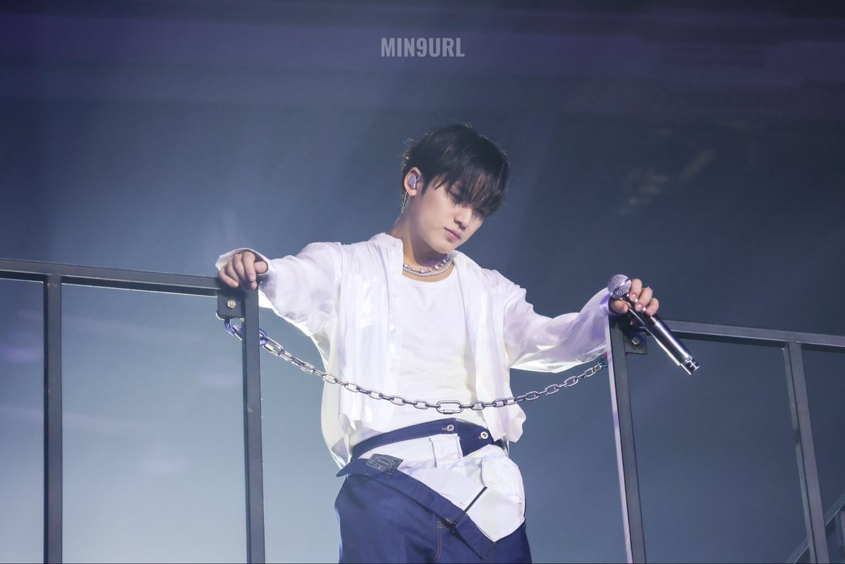 260213 CxM Double Up Busan Day1

Baby you’re my angel 🪽

#세븐틴 #SEVENTEEN
#민규 #MINGYU #ミンギュ #金珉奎
