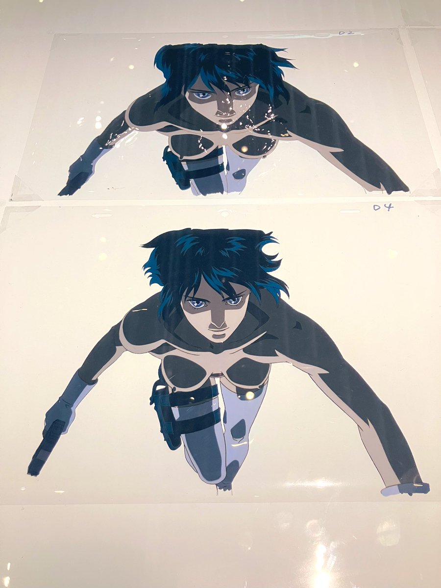 kanako020484's tweet photo. 攻殻機動隊展行ってきた！映画やTV全シリーズの原画、設定画、絵コンテ、デジタルデータがめちゃくちゃ観られるファン必見の展示。原画はひたすら凄いの一言。絵コンテに演出の意図が書いてあったのも良かった。他に大規模インスタレーションや、空山先生のあの作品や、可愛いタチコマも観られる！ https://t.co/tUbkXLBpta