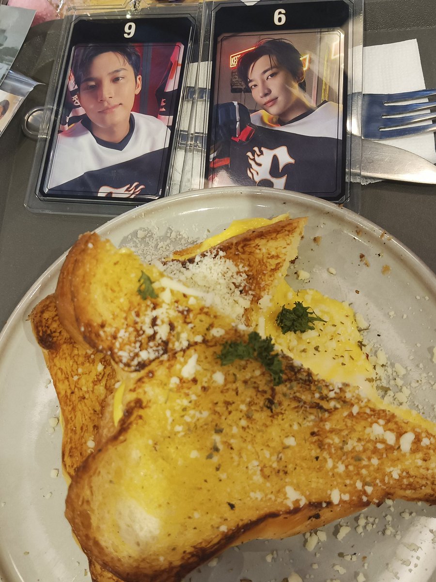 raspberae_boo's tweet image. #MWeltingUnderYourHeat