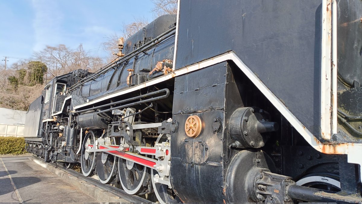 母方の祖父が国鉄のSL機関士（D52やD51に乗っていた）でした。 母から