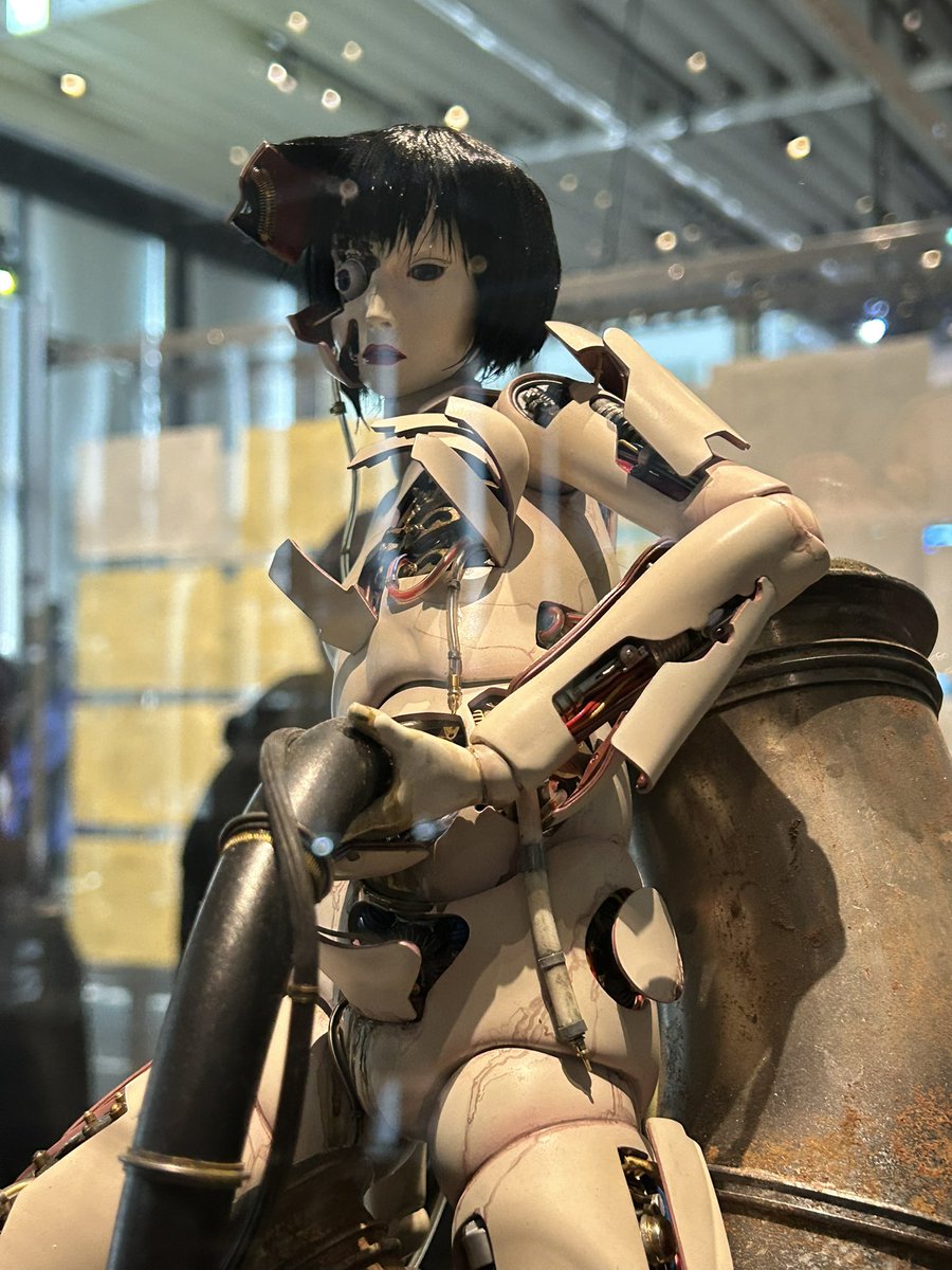 ShimadaHeinrich's tweet photo. 2004年時作られたハダリのオブジェ生で見れてよかった
このメカ目が剥き出しになってるの堪らないわ〜
#攻殻機動隊展
#イノセンス
#Ghostintheshell2 https://t.co/zBqGWFAzxL