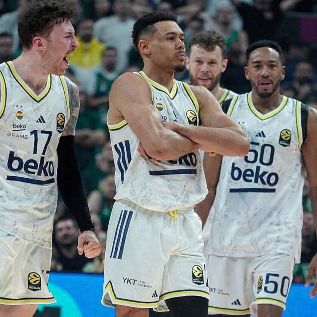 O an’ın fotoğrafı gelmiş huzurlanırızda Wade BaldWIN