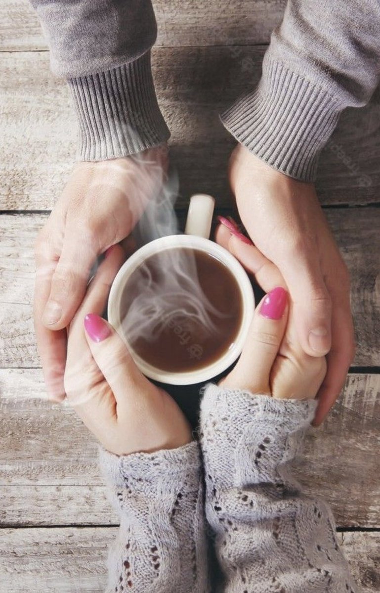 Las flores no se piden, el tiempo no se ruega, el interés no se obliga.
El que te hace sentir: vista, apreciada, escuchada , querida y no solamente un día…siempre. 
Feliz fin de semana🎶☕️