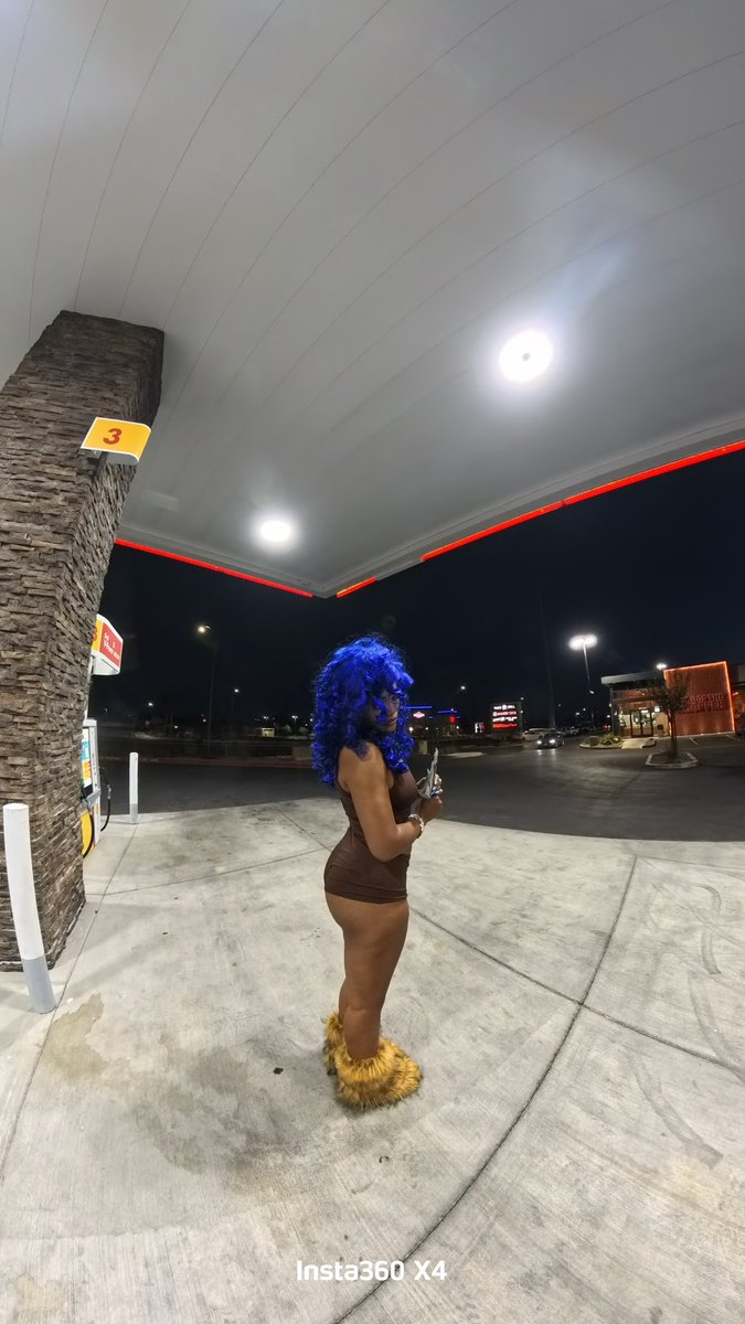 Brown &amp; Blue Been His Fav Colors Ever Since .