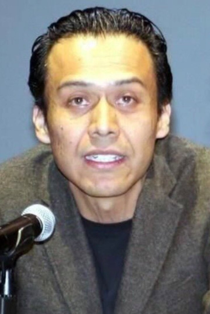 El despido de <a href="/MarxArriaga/">Marx Arriaga Navarro</a> lo exhibe como lo que es: un parásito.

Su labor consistió en ideologizar los libros de texto y dañar la educación. 

Ahora, cuando morena lo desecha, finge martirio. 

Así opera la mafiocracia: todo es complicidad y vendettas.

| Lilly Téllez