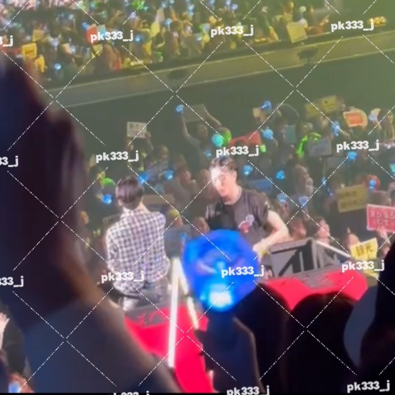 pk333_j's tweet photo. 251025 東京　京王アリーナTREASURE PULSE ON ファンサ ペンサ 動画 ポンカ トロッコ 買取

【譲】上手からの撮影(画像参照)

【求】買取(PayPay送金のみ)

日付、メンバー、曲名、歌詞、座席、ペンサ内容を記載の上DMまでお願いいたします。 https://t.co/ugtV4ZE6Ck