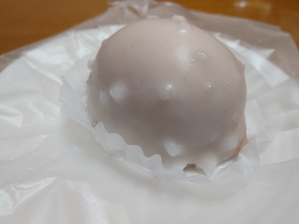 色合いが同系色過ぎて目立たないけどRemmeのレモンケーキ（お化粧Ver.）
ノーマルでも美味しいけど、こっちは酸味がかなり効いてて好き