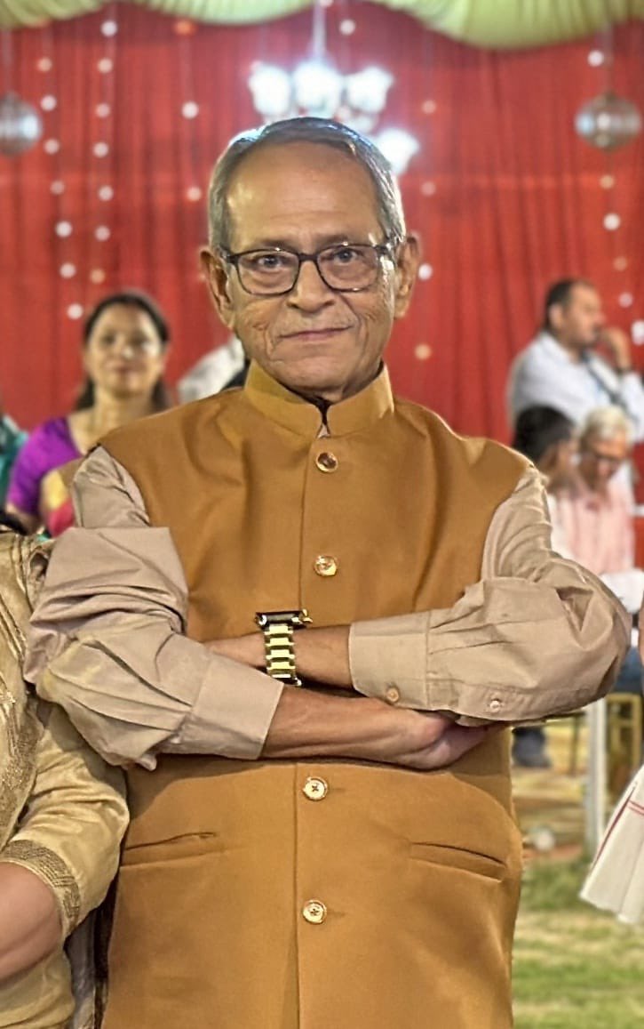 JitinPrasada's tweet photo. मेरे सहयोगी रुद्र प्रताप दुबे के पूज्य पिता श्री राघवेंद्र प्रताप दुबे जी के असामयिक निधन का समाचार सुनकर मन व्यथित है।  

प्रभु से प्रार्थना है कि दिवंगत आत्मा को अपने श्रीचरणों में स्थान दें एवं शोकाकुल परिजनों को इस असहनीय दुःख को सहन करने की शक्ति दें।
ॐ शांति!
🙏 https://t.co/BzeY4ZyqIk