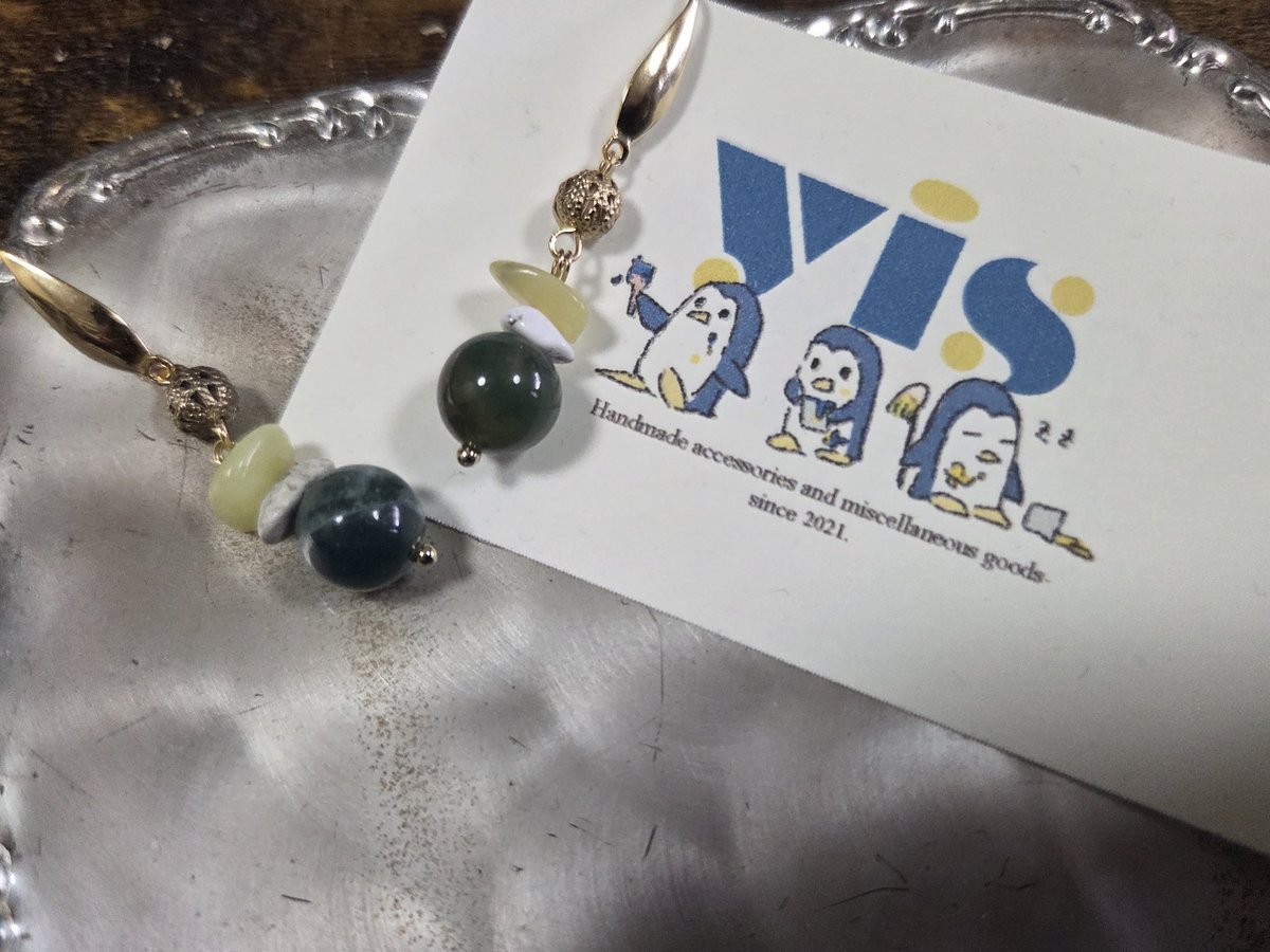 yis_handmade's tweet photo. のんびり
リハビリがてらつくってますよん
新しい職場にも馴れてきたのですこしづつ活動再開です！

#ハンドメイド
#天然石
#ハンドメイド好きさんと繋がりたい 
#是非仲良くしてください https://t.co/G5mc219lig