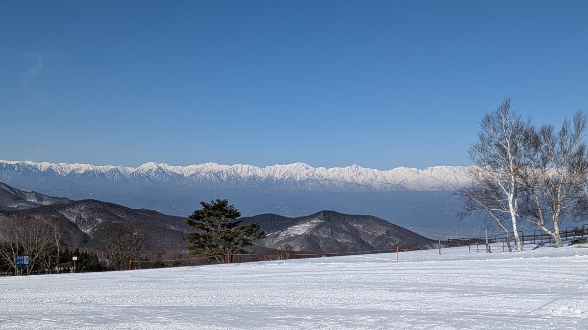 Zitrone7's tweet photo. 今日も滑ってきました
天気良くて最高でした～ https://t.co/VVdbmdyxnS