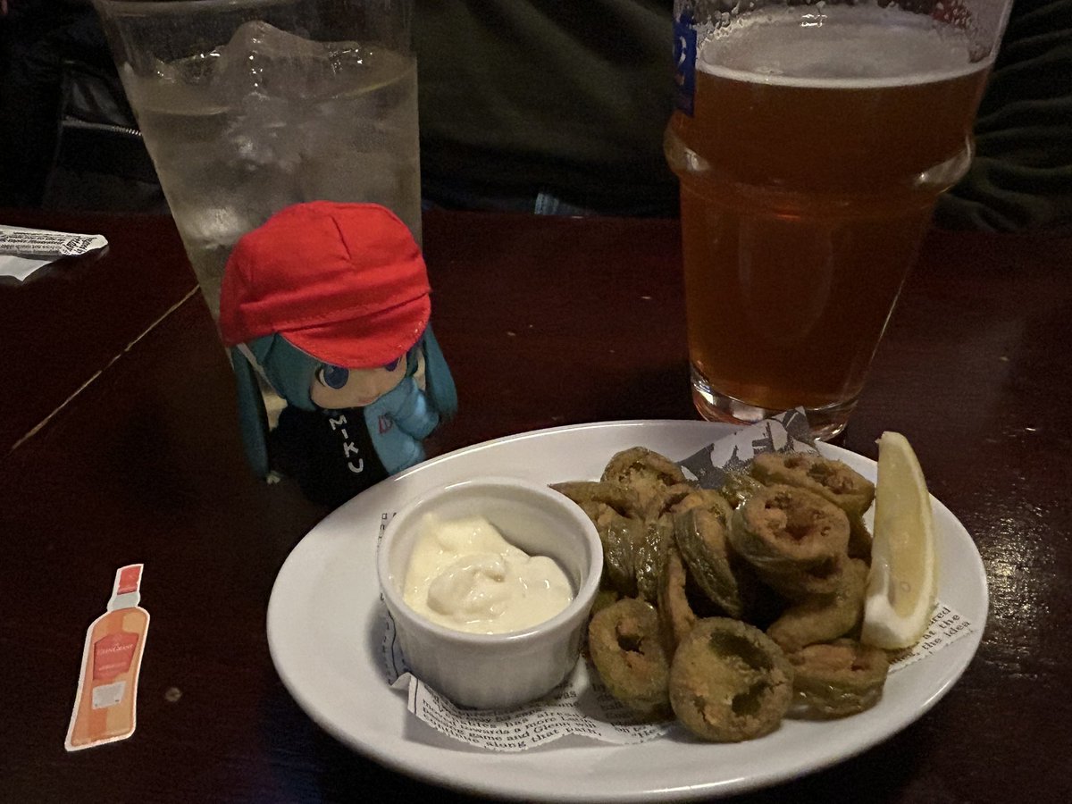 素晴らしいデコミクライブを記念して、一杯飲るんダヨー🍹
マジカルミライや先月のローミクライブともまた一味違う、楽しいライブだったヨー✨

#ミクダヨー