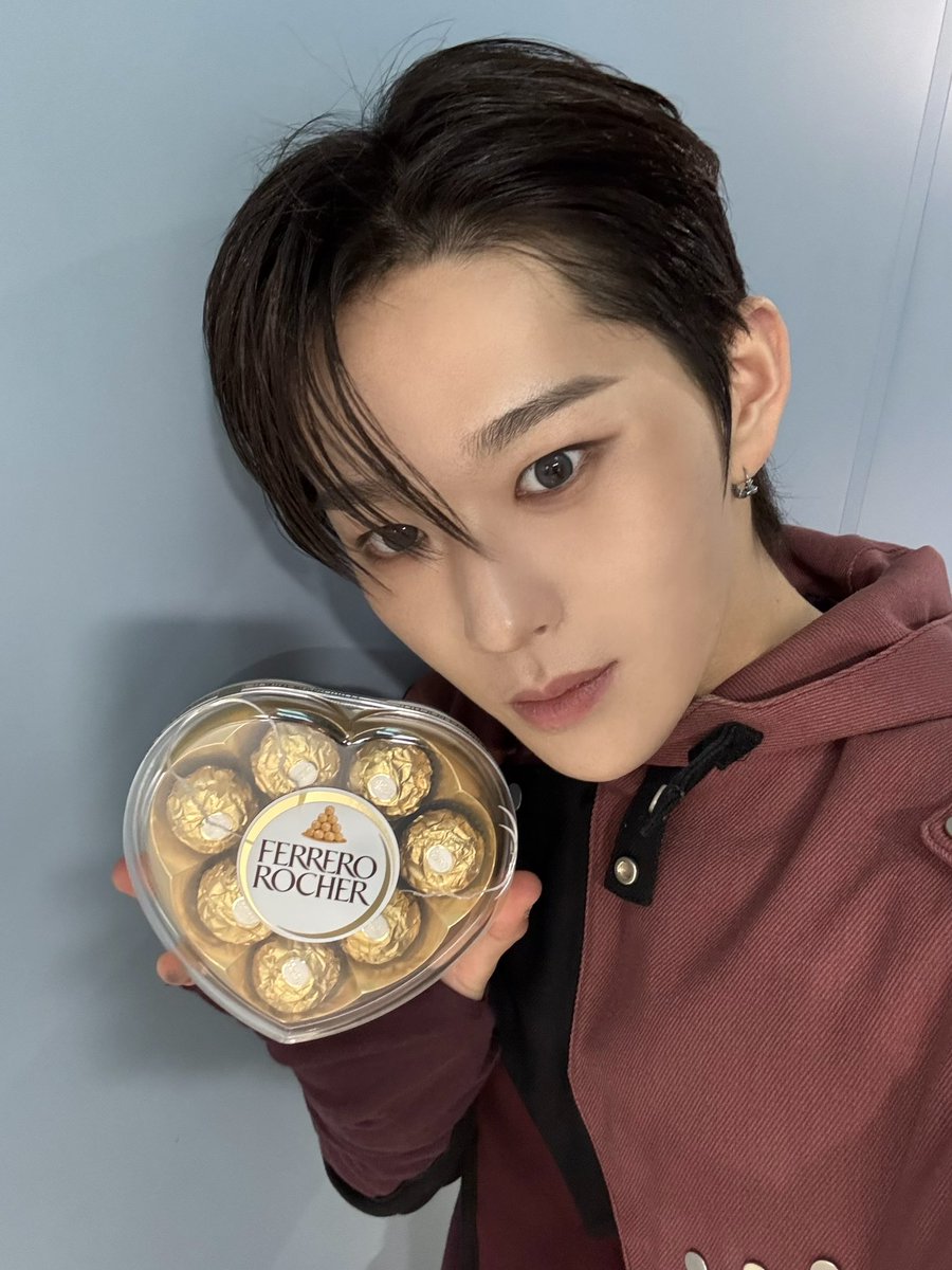 WHIB(휘브) tweet media