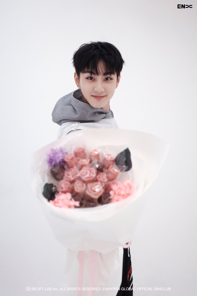 Happy Valentine's Day!🍫💝 #정원 #JUNGWON #ジョンウォン