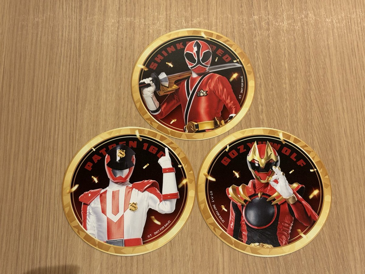 bcube77a_trade's tweet photo. 【交換】スイーツパラダイス　スイパラ　スーパー戦隊 50th

◆コースター、ビジュアルカード、缶バッジ
譲：シンケンレッド、パトレン1号、ゴジュウウルフ
求：同種 キョウリュウレッド × 各1

郵送交換
まとめだとありがたいです
お気軽にお声かけください！ https://t.co/G6inyqOcld