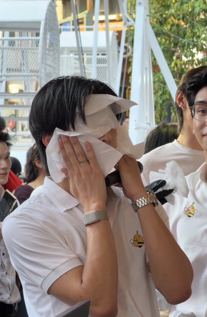 ทำงานหาเงินซื้อนมผงง <a href="/NoRdorNORD/">NORD iZ</a> 
#iZHeartmelted
#iZ