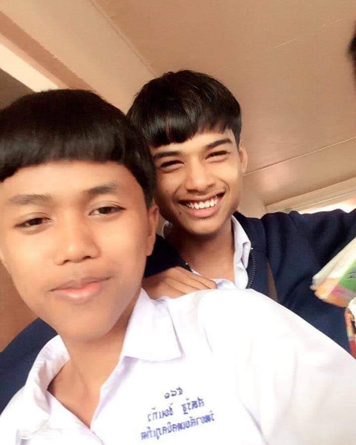 c0delean's tweet image. 😁