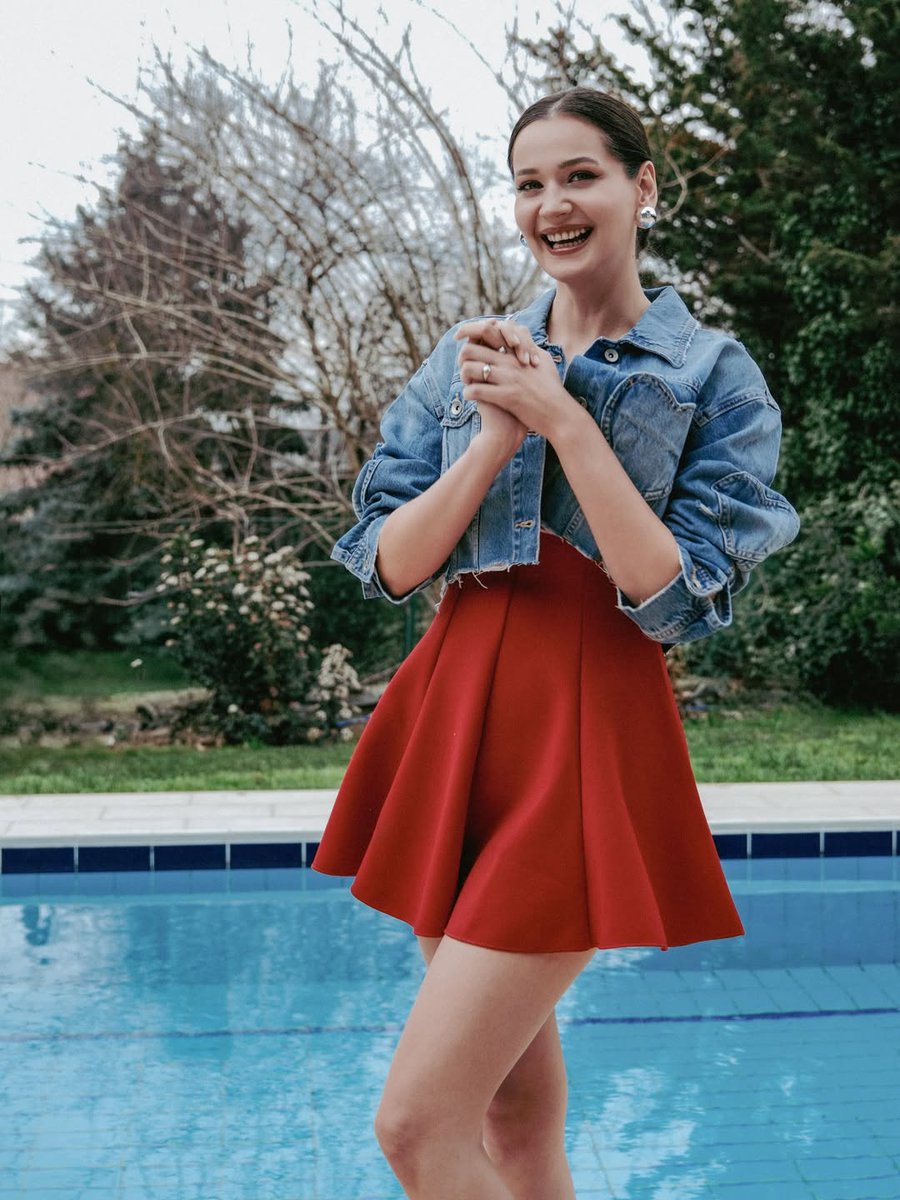 Sevgi en güzel haliyle… ❤️
14 Şubat’ın ruhu biraz kalpte, biraz gülüşte ✨🌹
<a href="/GyulsimAli/">Gülsim Ali</a>