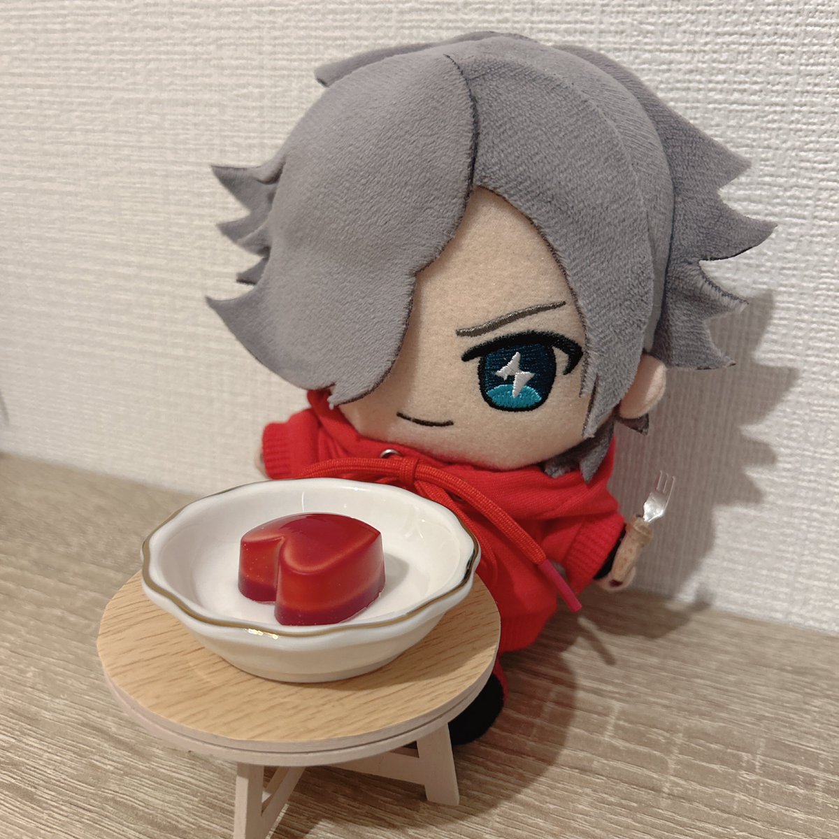hjkusinym's tweet photo. 今年もレイジぬいにチョコを献上 https://t.co/9idbnLwofp