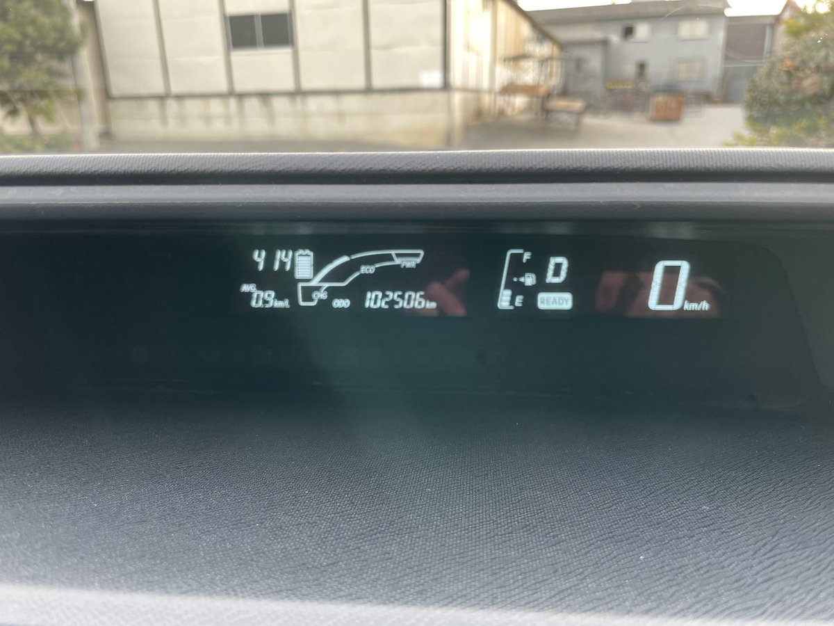 sunphony1985's tweet image. いよいよこいつとも今日でお別れ
自分の乗り方（通勤片道30㌔）としてはまだまだ乗れるけれど、この年になってMT運転したい衝動に駆られて😅

9年（10万㌔）クソお世話になりました🙇‍♂️