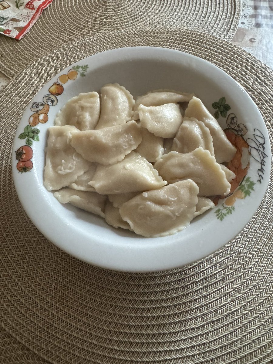 nebheprura64's tweet image. Varenyku (Dumplings) with cabbage for Maslenitsa (Carnival). #varenyku #dumplings #Carnaval2026 @q_r_50 @101Fix @UhmdaSpicy @AnaMaria_pasch @annamarylight @AnnaFelappi @AdolfoRoma6 @Lezardons @LaunMartin @herb_lust @Lionesssa12 @GooBobby1 @Ginger68237919 @MaryPatBoyd1