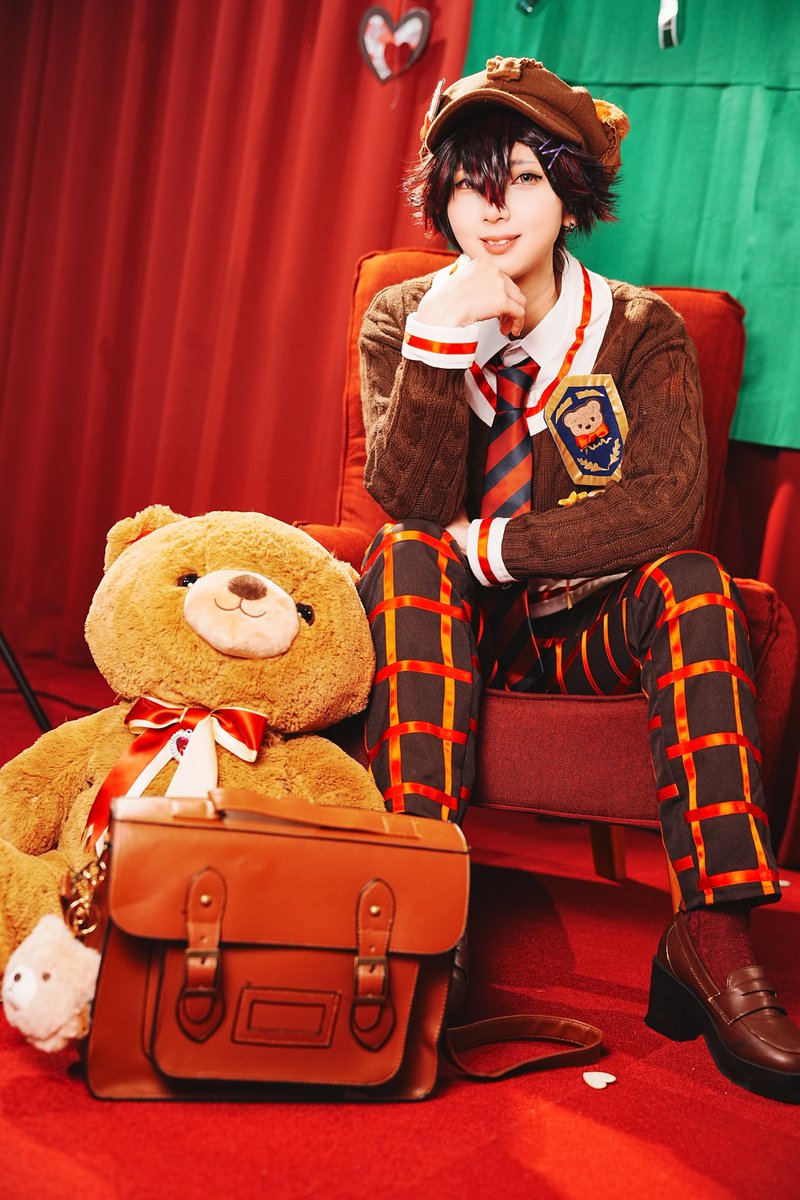 Cosplay*🌈🕒…🍇(グッズ衣装)

                      ⸜🧸⸝
♡°*𝓗𝓪𝓹𝓹𝔂𝓥𝓪𝓵𝓮𝓷𝓽𝓲𝓷𝓮*°♡

📸Latte(<a href="/Latte_kuromi/">Latte(らて)</a> )さん
 #くまいろValentine
