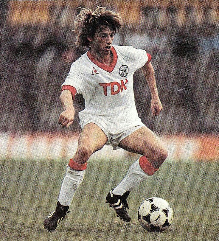 footballmemorys's tweet photo. Jesper Olsen in action for Ajax
#Ajax #ILancieri https://t.co/upnvFvOs6I