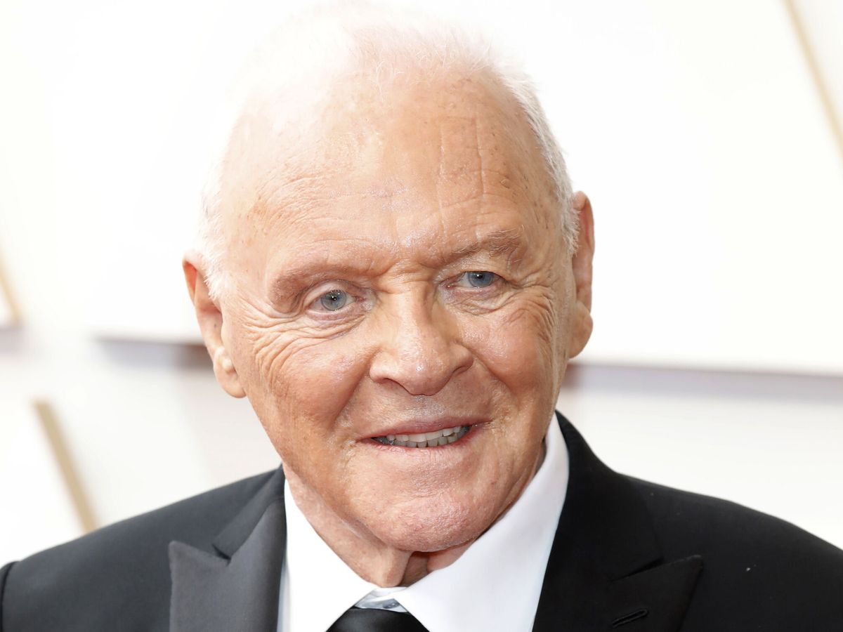 Dijo una vez Anthony Hopkins: "El poder no cambia a las personas, solo les quita la necesidad de fingir. El justo protege, el ambicioso abusa, el inseguro se vuelve tirano. No es el poder el que corrompe, es el verdadero rostro de cada uno el que emerge cuando ya no hay miedo a