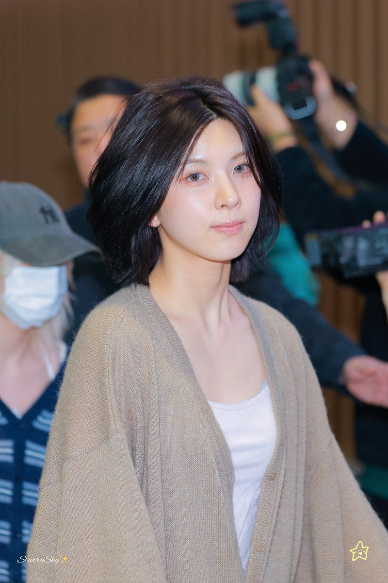 260214 ICN
남미로~✈️
#BAE #NMIXX #배진솔 
#배이 #엔믹스 #배블왔솔