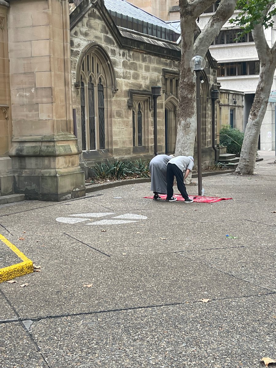 Muslims praying outside St Andrew's Cathedral next to Town Hall in Sydney this afternoon.

Why do they do this?

Follow: <a href="/NoticerNews/">The Noticer</a>