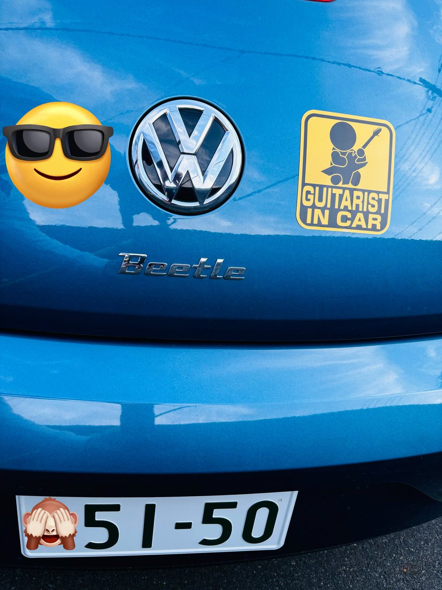 今日はこの標識とナンバープレートに反応してくれた人いたんだろうか？😅
タッカンのサイン入りは冷蔵庫に貼ってある😅