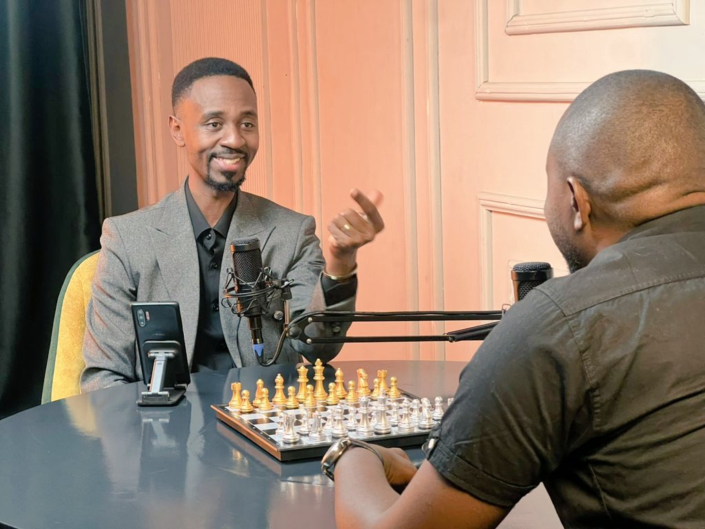 HaroldTurijay's tweet photo. We are cooking the next episode of the @checkmate256 for tomorrow.😊

Right on this table, things are spoken about people with power &amp; state of affairs that is more often worrying than praise worthy. We hope we &amp; other good platforms shall be a driving force for good change in 🇺🇬 https://t.co/pbg0kunM4d