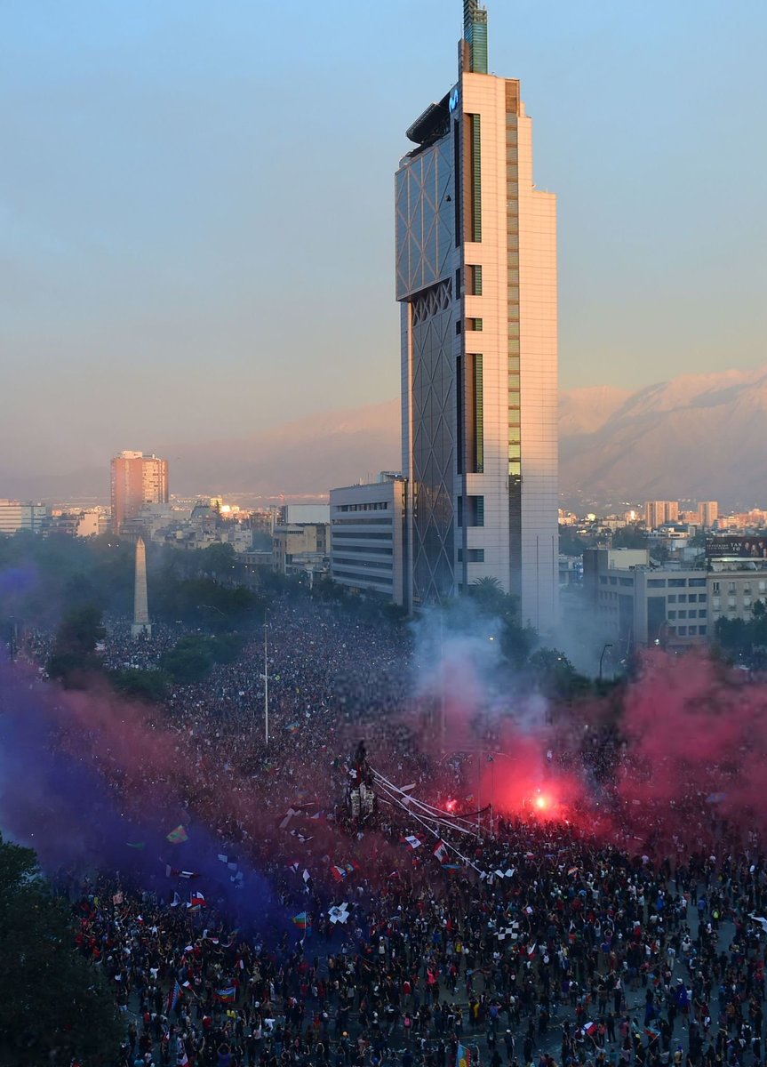 El kilo de pan costaba $700 cuando salieron a protestar.