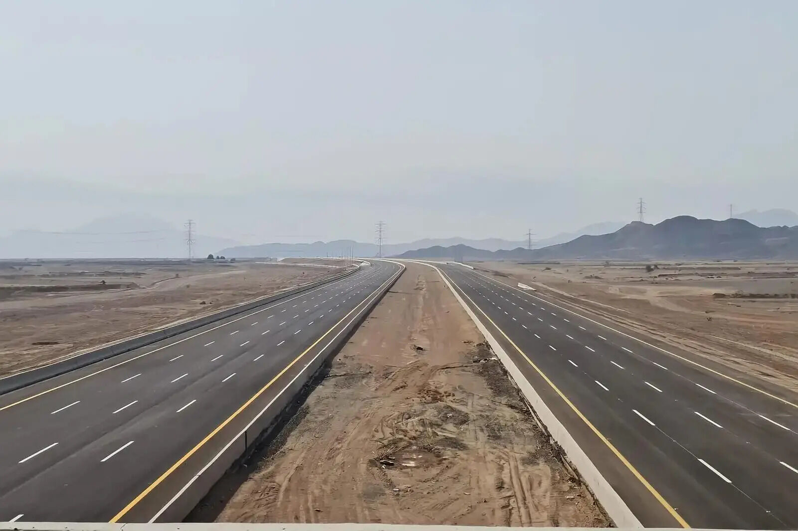 الهيئة العامة للطرق ترصد أكثر من 12 ألف ملاحظة على الطرق خلال 5 أيام من حملة "طرق متميزة آمنة" 