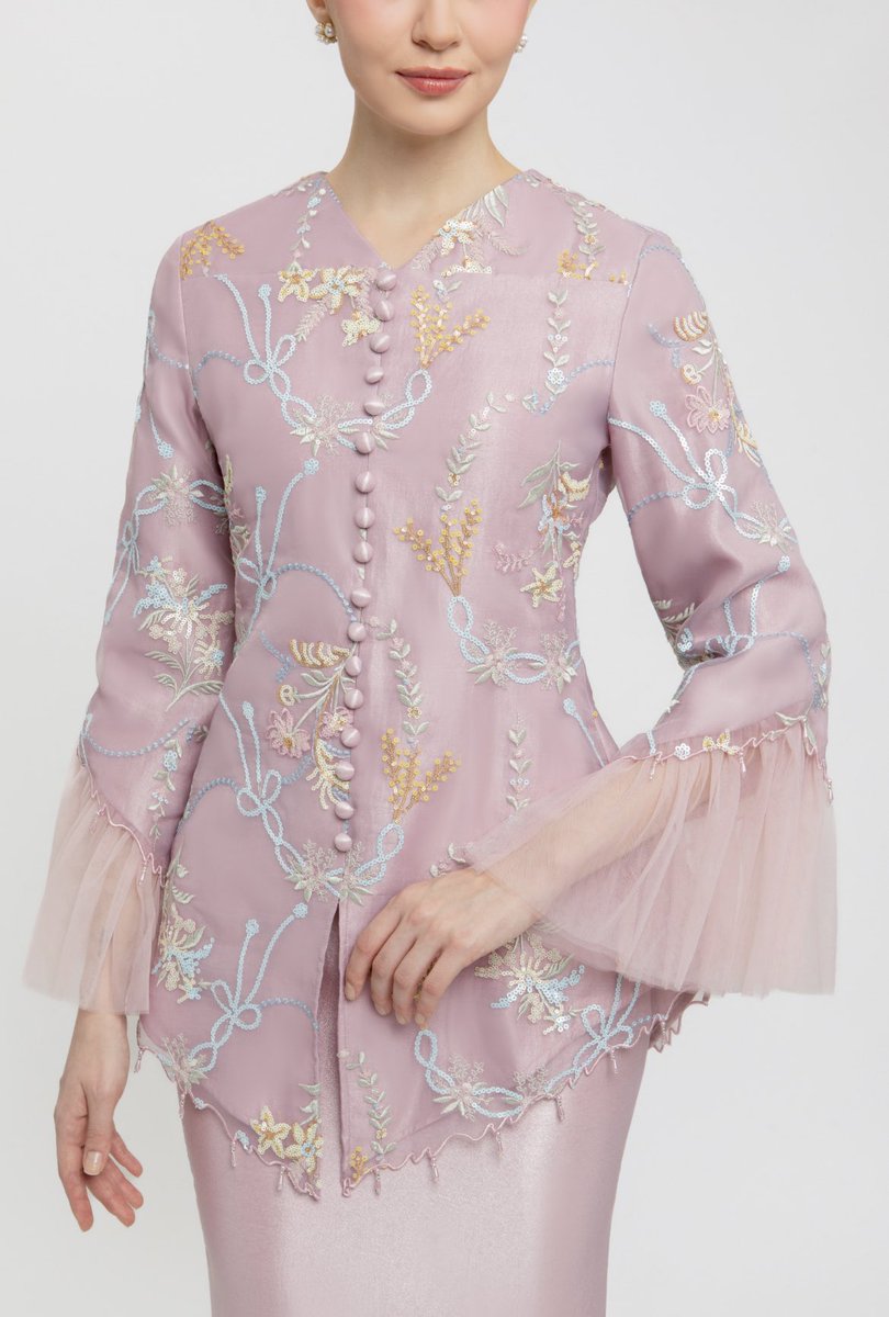 syeerayahaya's tweet photo. Not a fan of pink pun BUT this one terkecuali ✨ cantik gilababassss, just take my monehhh 😭 https://t.co/t5go4mV4M9