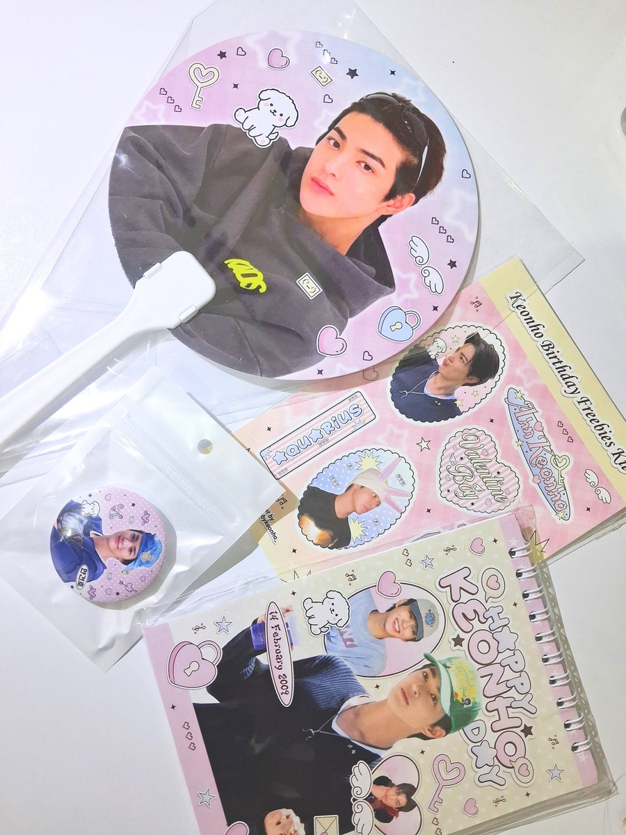 lucu banget freebies birthday keonho nyaa ^_____💗 thank youu freebiesnyaa kak <a href="/onlykeonho/">nia ❀</a> <a href="/bbykeonho_/">‎⋆˚࿔ 𝐞𝐤á 𝜗𝜚˚⋆✮</a>  <3