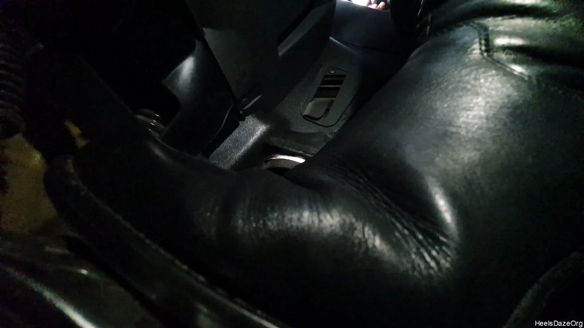 HeelsDazeOrg tweet media