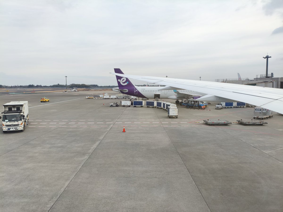 kentajp's tweet photo. 帰国しました。寝ました。。 https://t.co/4rjzgmnA1m